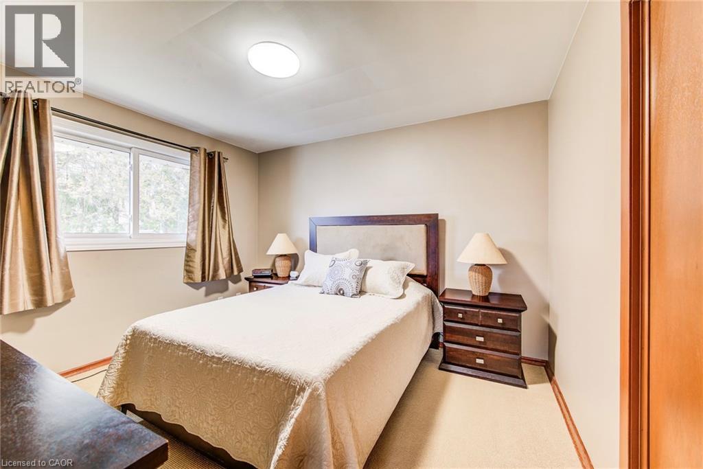 18 QUEENSTON Crescent, Kitchener, Ontario, N2B2V5 — Photo 14