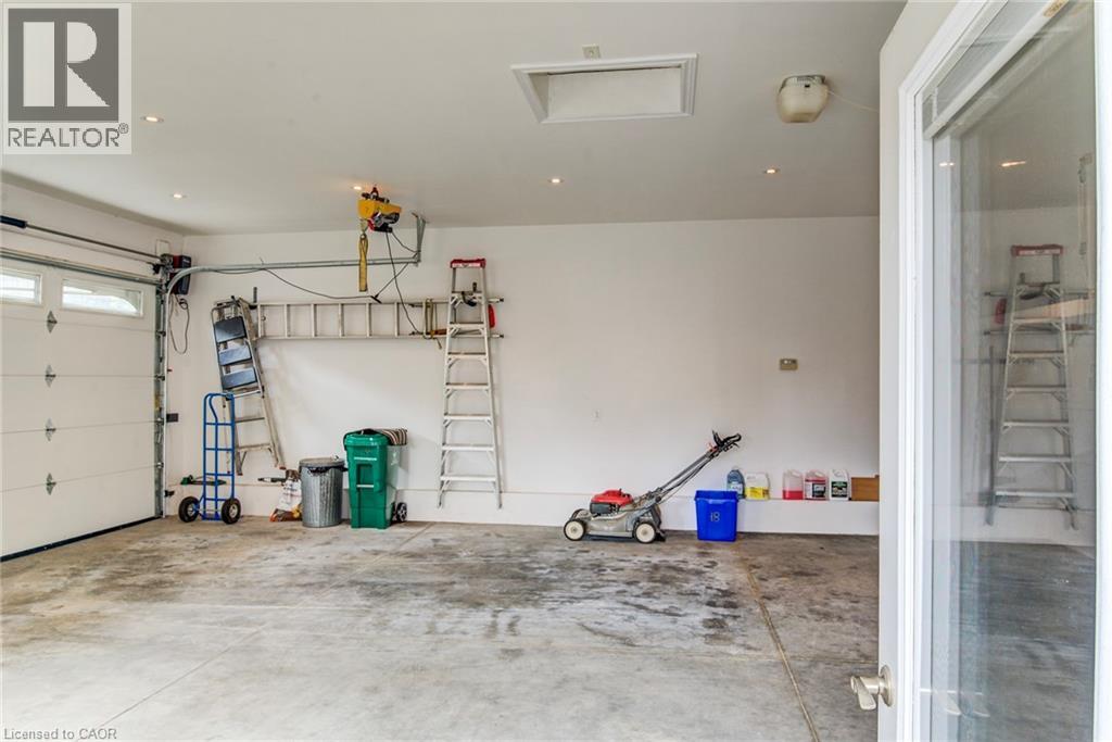 18 QUEENSTON Crescent, Kitchener, Ontario, N2B2V5 — Photo 37