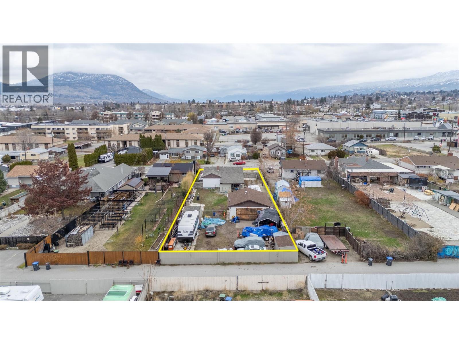 52 Okanagan Avenue W - 2
