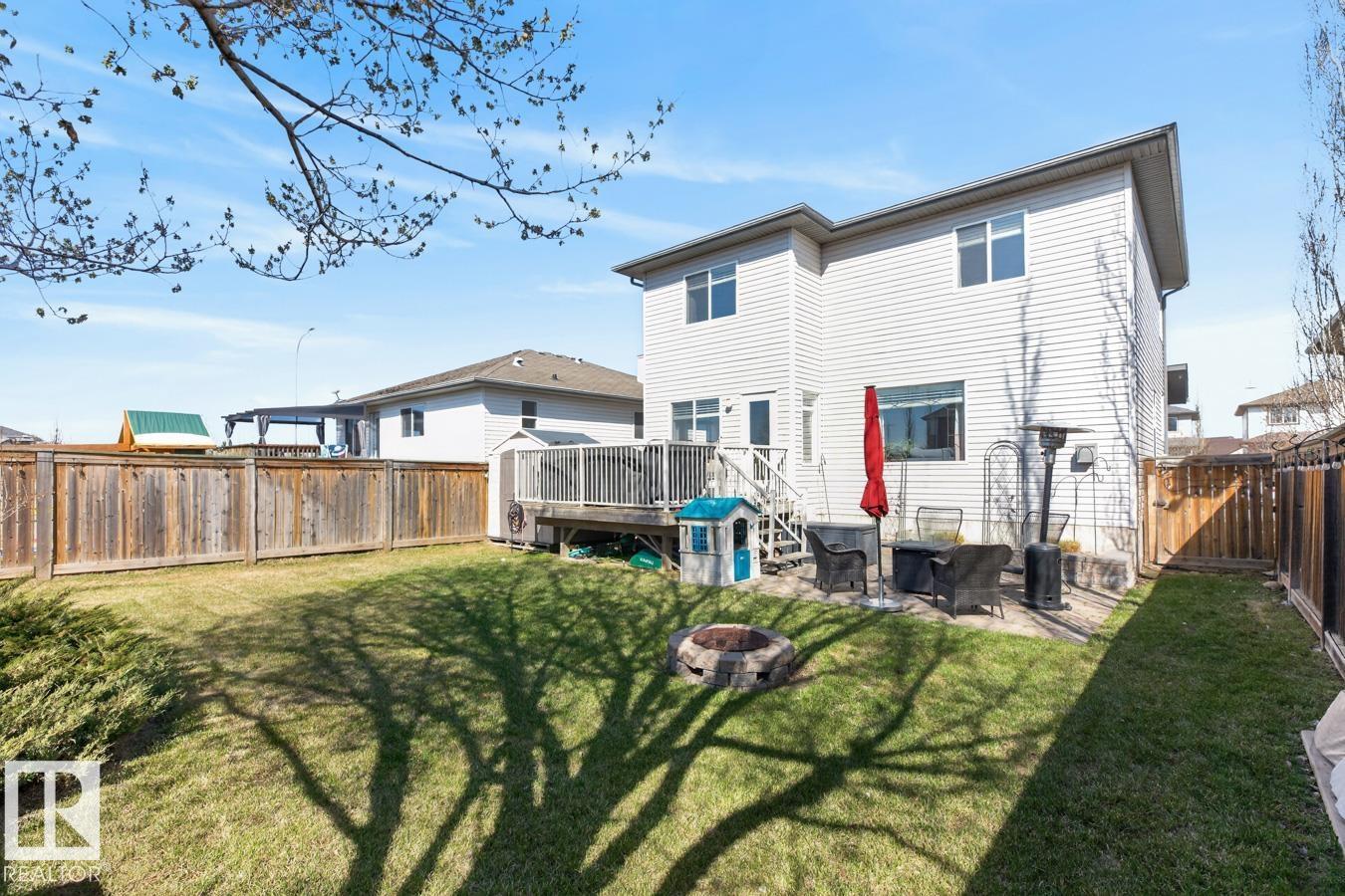 3 Middleton CL, Leduc