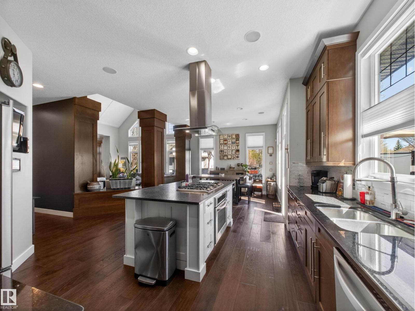 5117 TERWILLEGAR BV NW, Edmonton