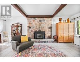Dining room - 1113 Moon River Road, Muskoka Lakes, ON P0C1A0 Photo 16