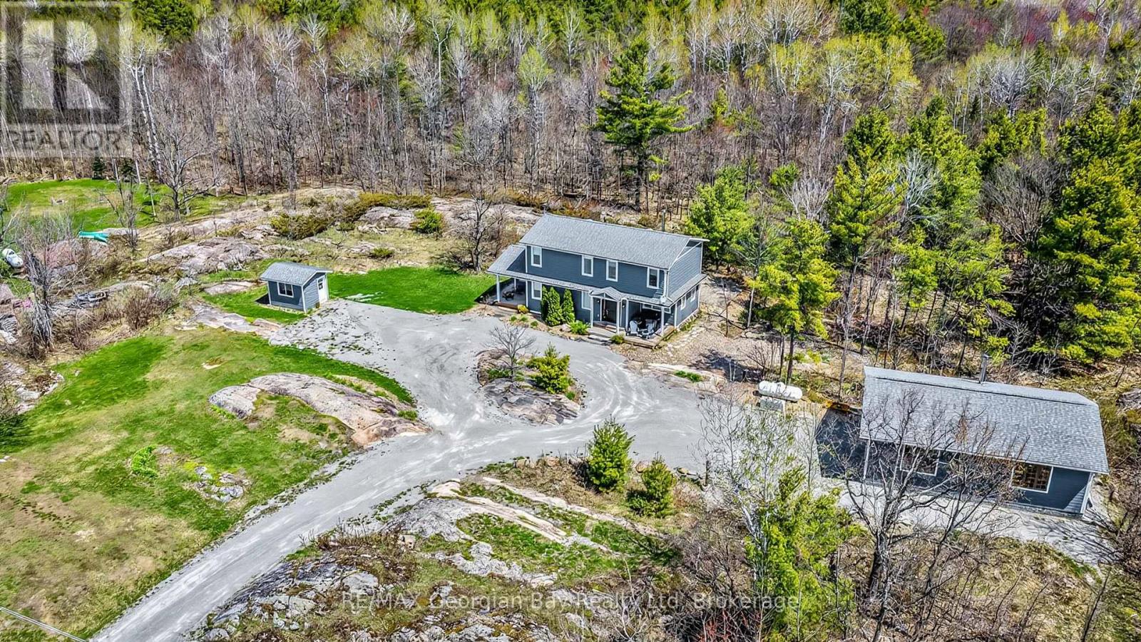 1432 HONEY HARBOUR ROAD - 2