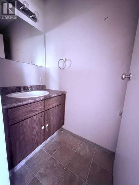 #12 5231 6 Avenue - 5