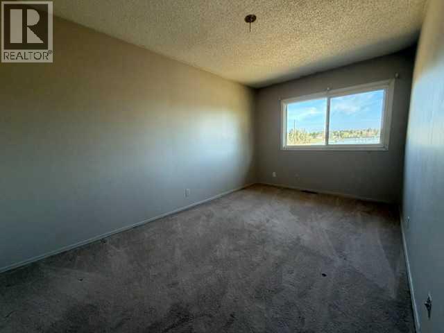 #12 5231 6 Avenue - 9