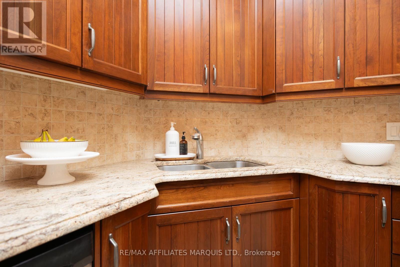 162 HOPE STREET - 12