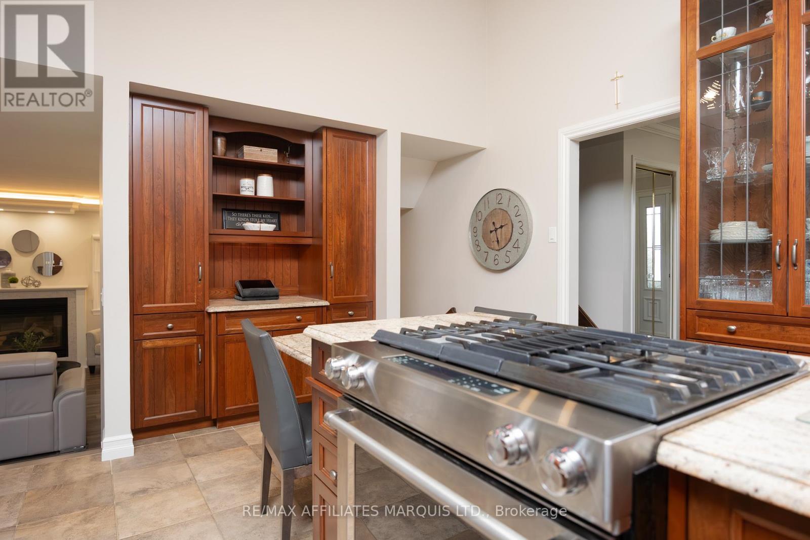 162 HOPE STREET - 15