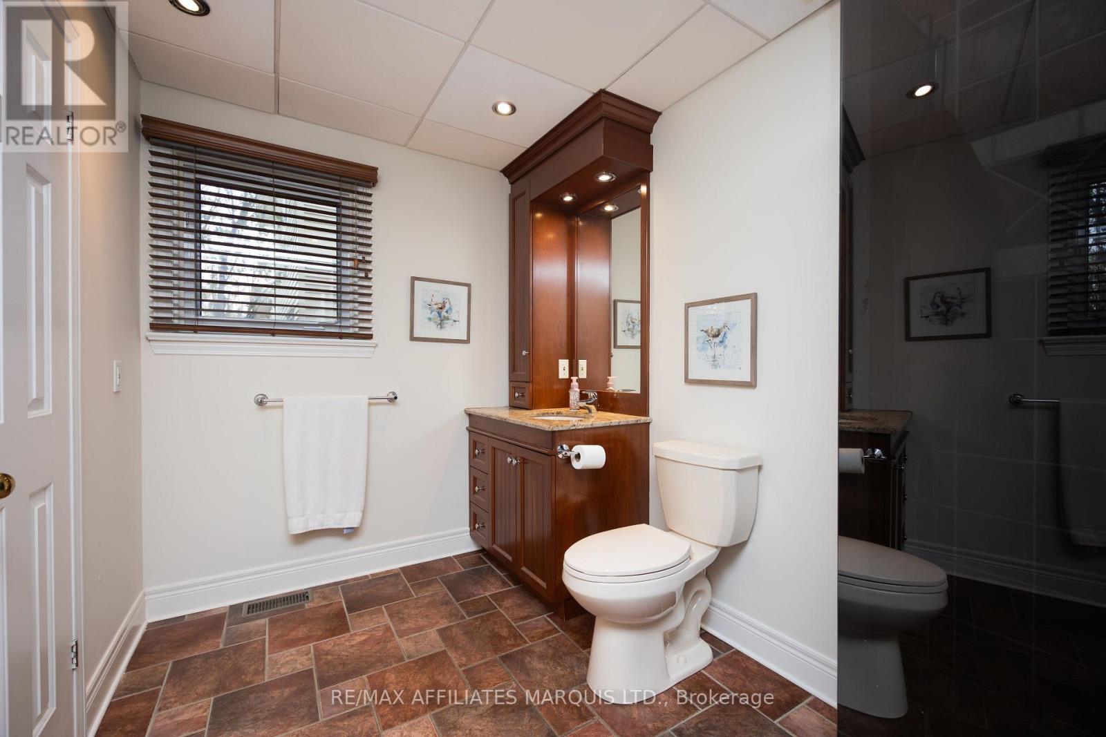 162 HOPE STREET - 21