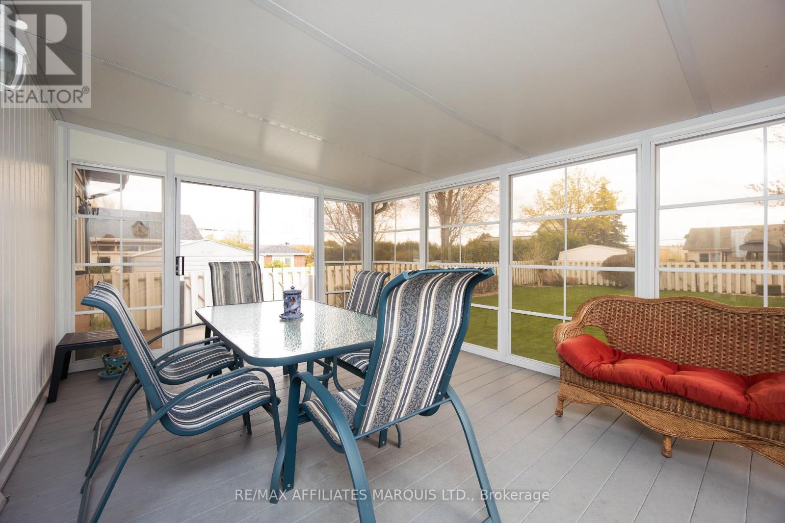 162 HOPE STREET - 24