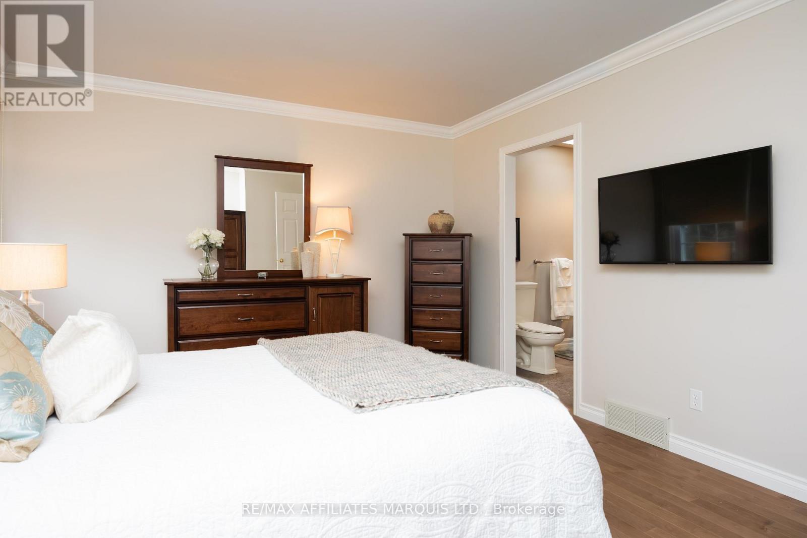 162 HOPE STREET - 31
