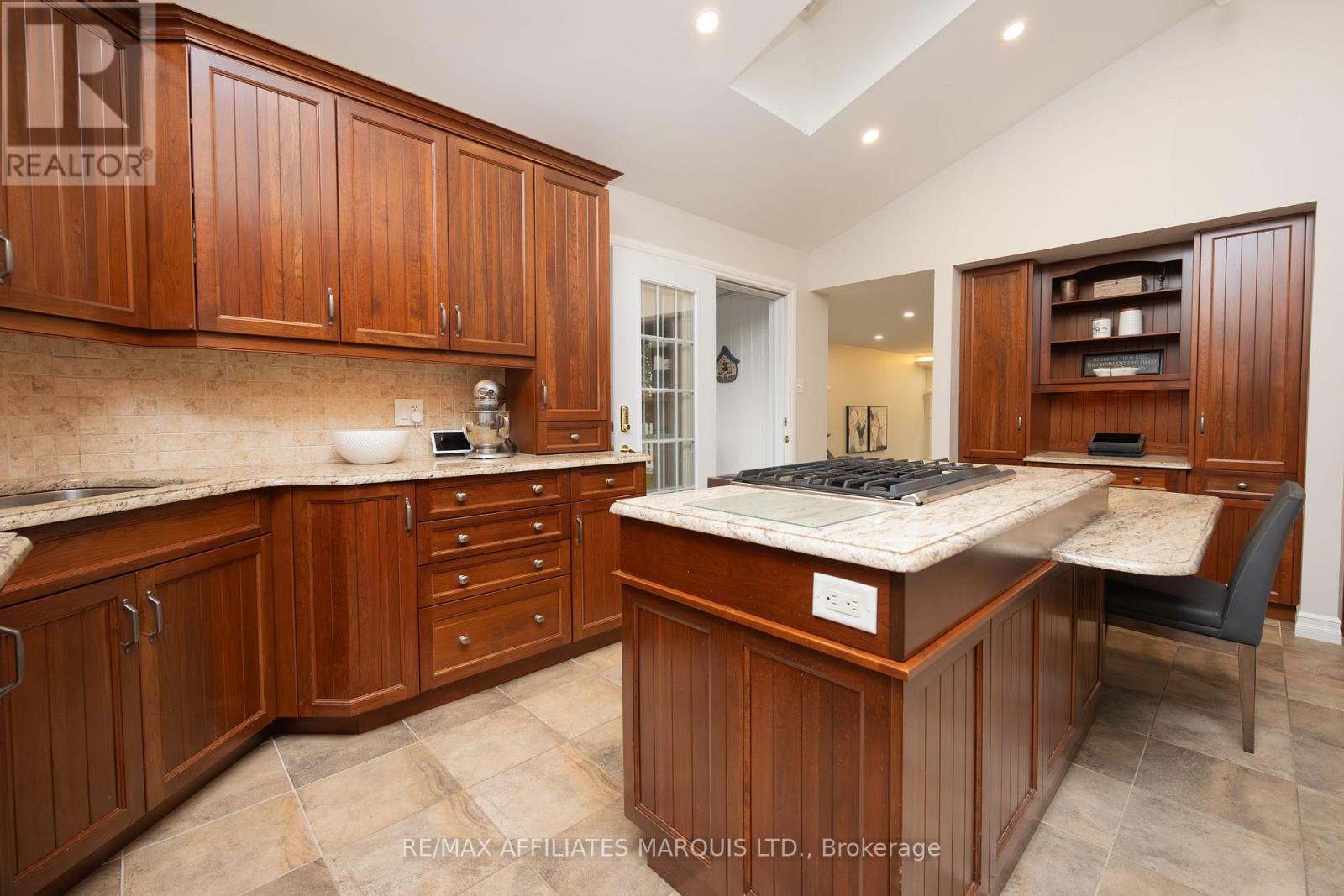 162 HOPE STREET - 9