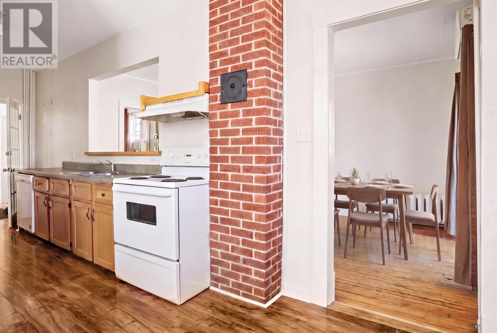 222 Grafton Street — photo 7