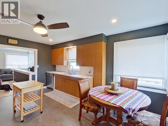 4973 QUEENS AVE - 20