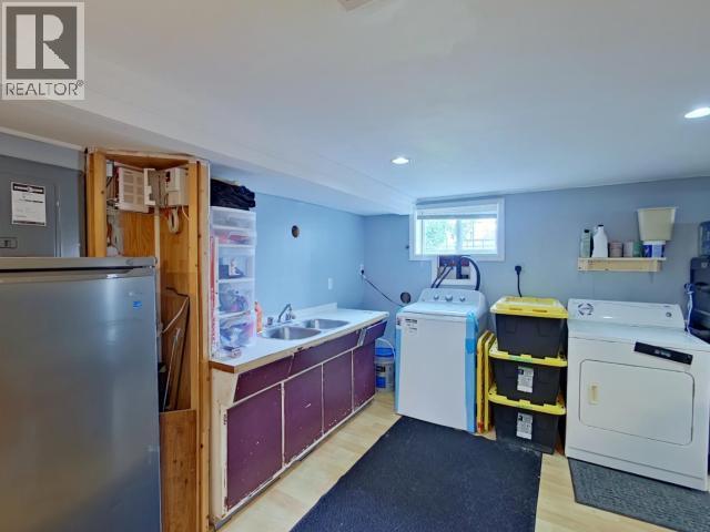 4973 QUEENS AVE - 30