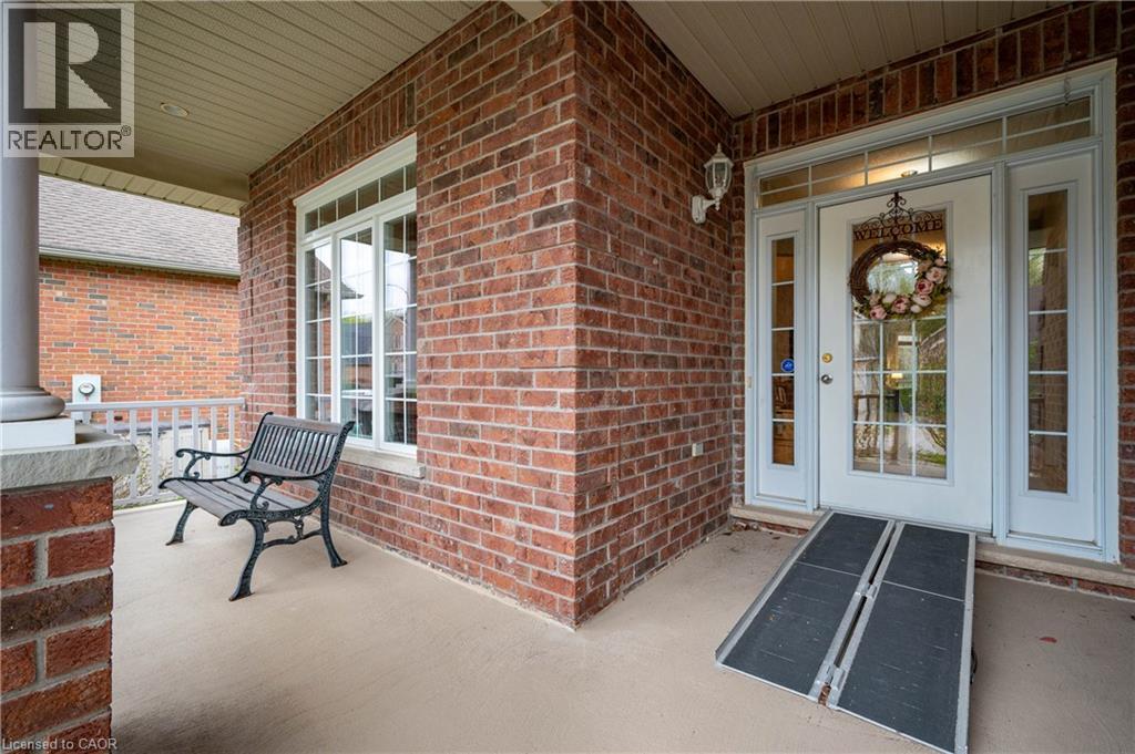58 TEMPLETON Drive - 2