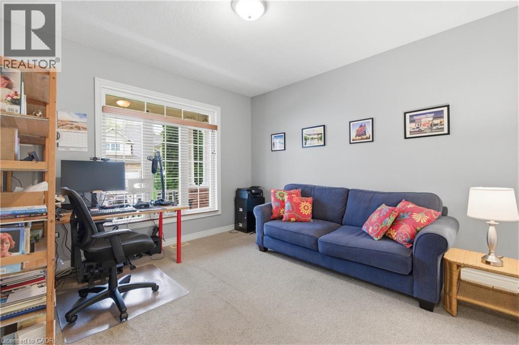 58 TEMPLETON Drive - 23