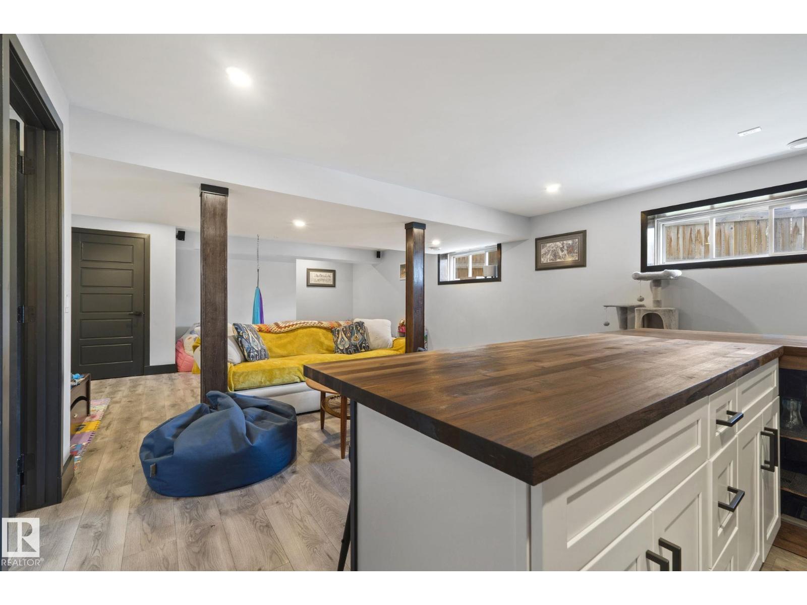 1082 ALLENDALE CR, Sherwood Park