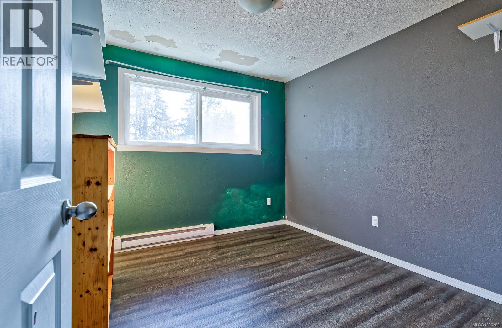 #8 721 Malone Rd - 12