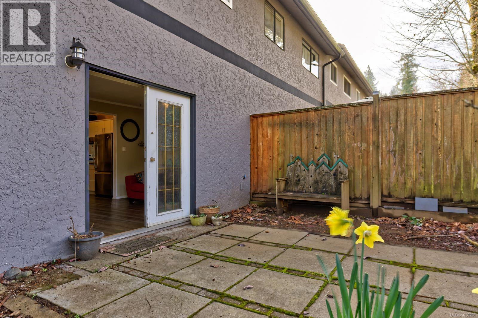 #8 721 Malone Rd - 16