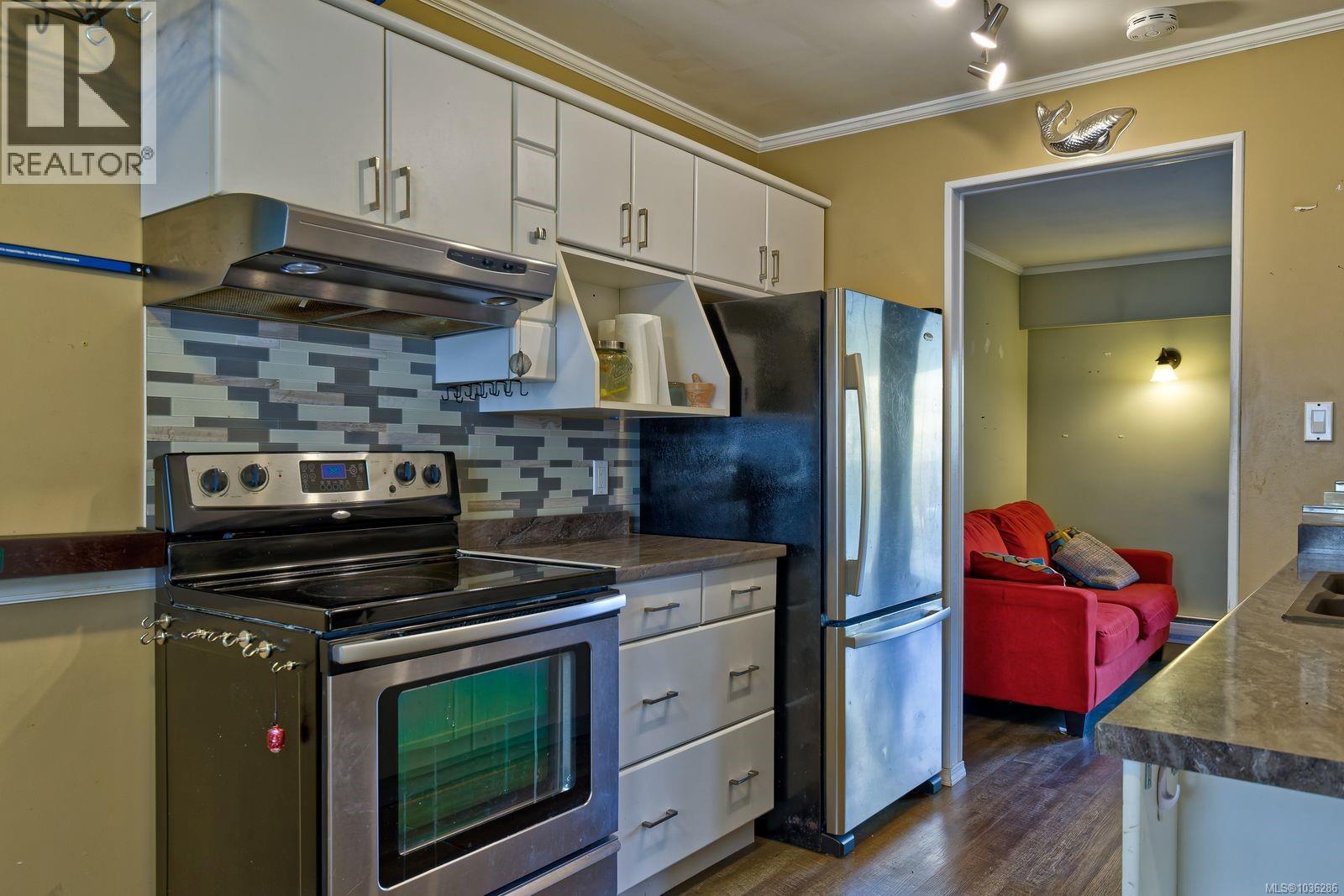 #8 721 Malone Rd - 5