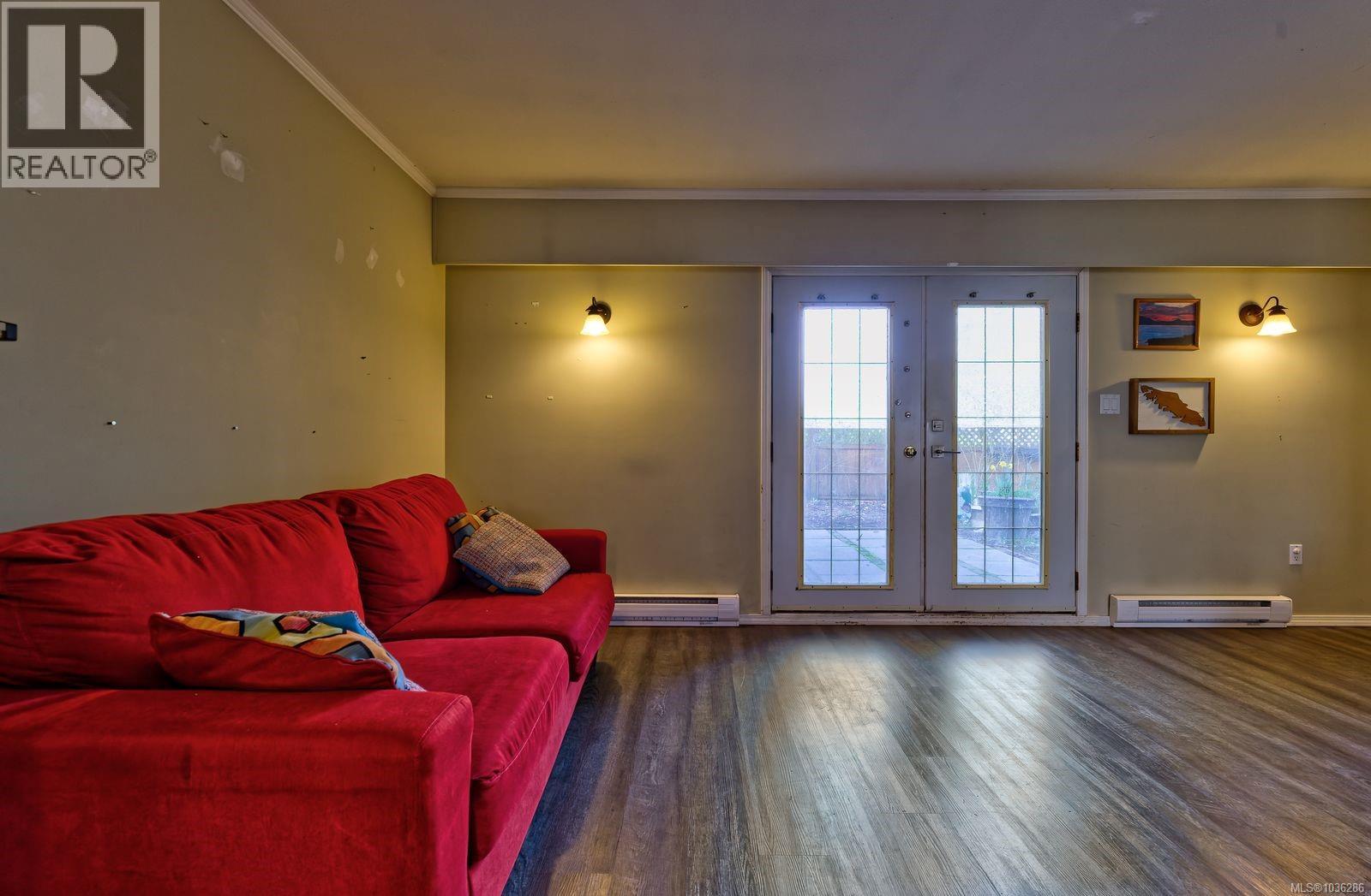 #8 721 Malone Rd - 6