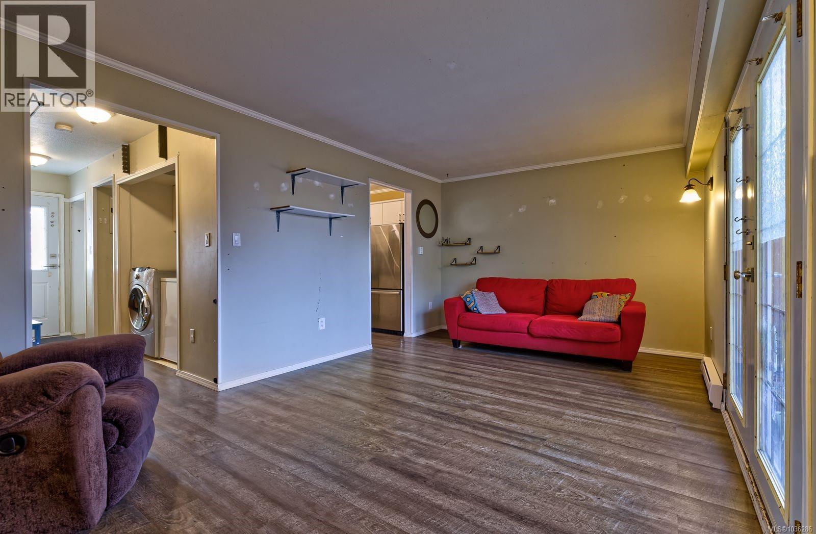 #8 721 Malone Rd - 7
