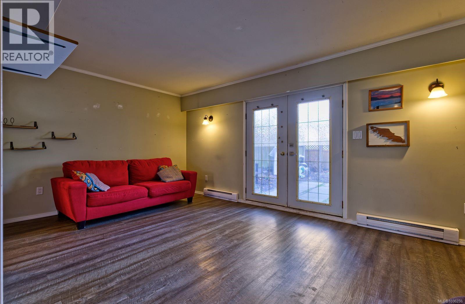 #8 721 Malone Rd - 8