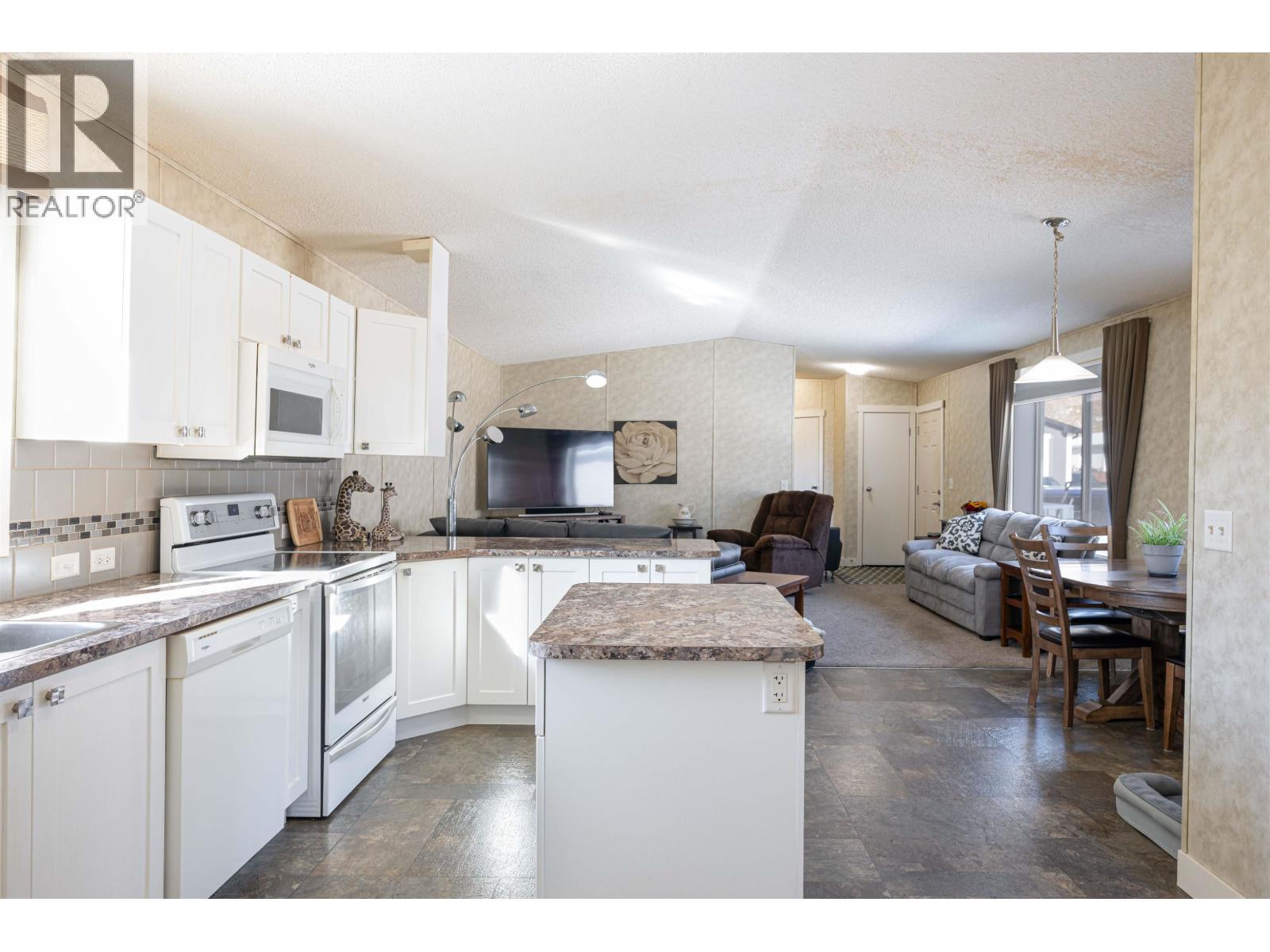 #18 5164 HART HIGHWAY - 18