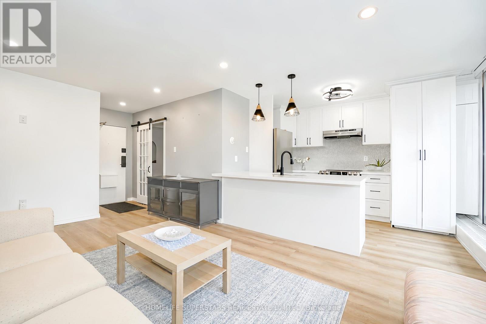#110 5 SAN ROMANO WAY - 14