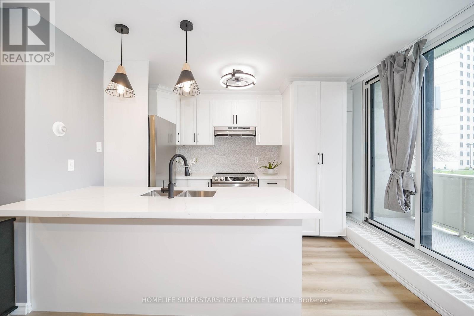 #110 5 SAN ROMANO WAY - 15