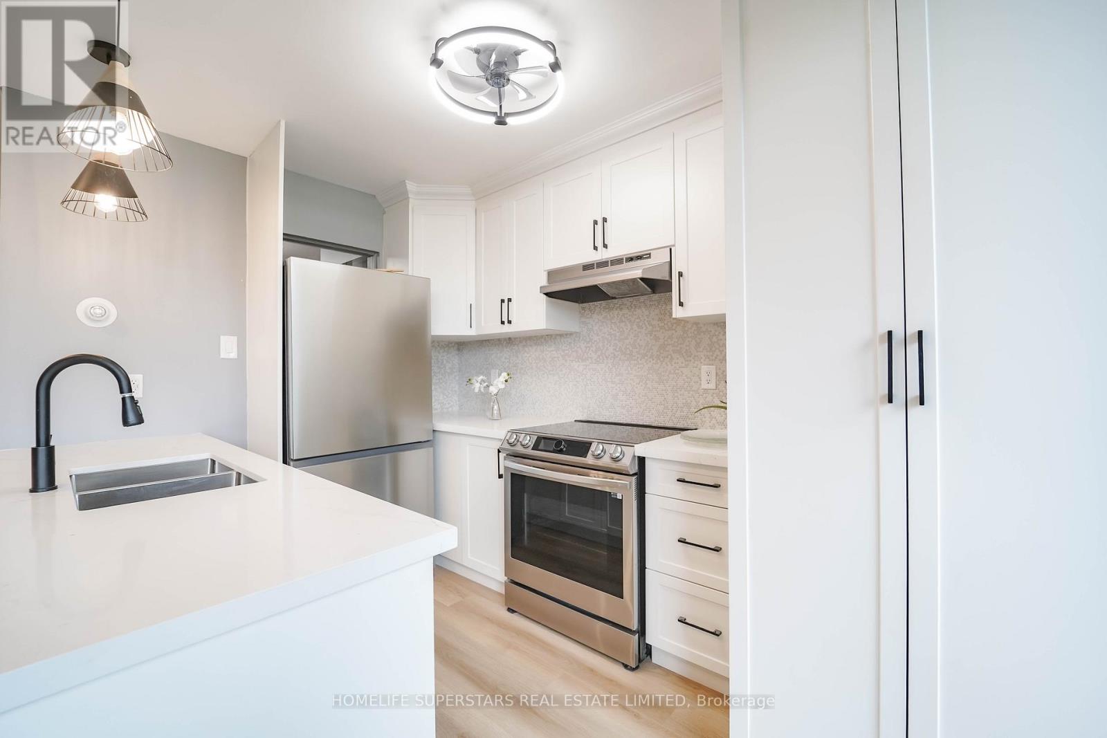 #110 5 SAN ROMANO WAY - 17