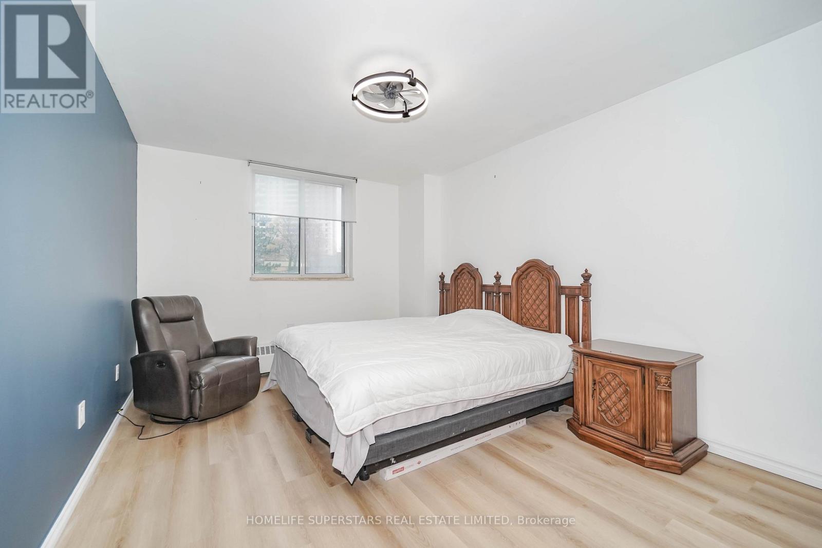 #110 5 SAN ROMANO WAY - 19