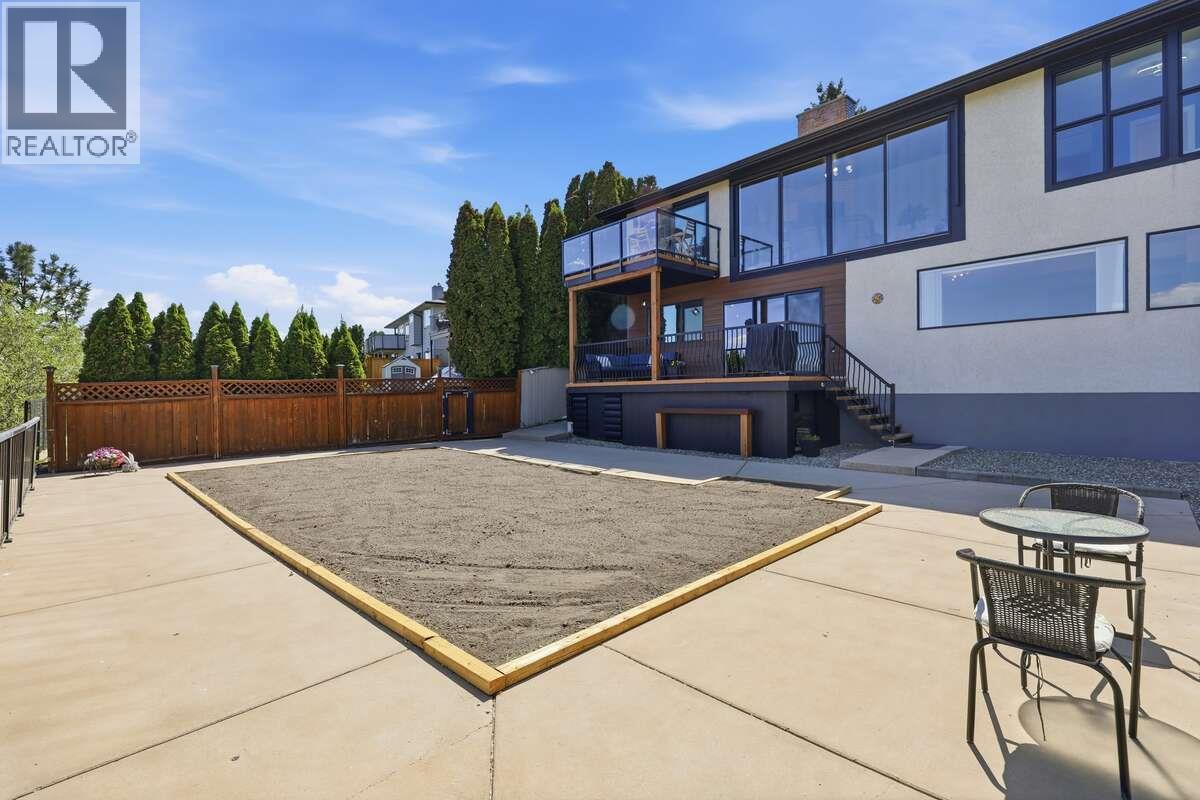 420 Gleneagles Drive - 40