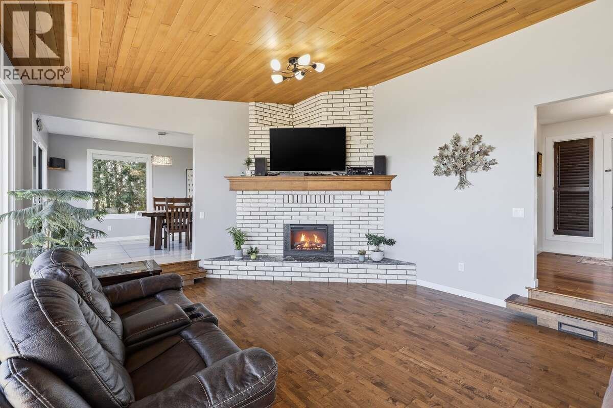 420 Gleneagles Drive - 5