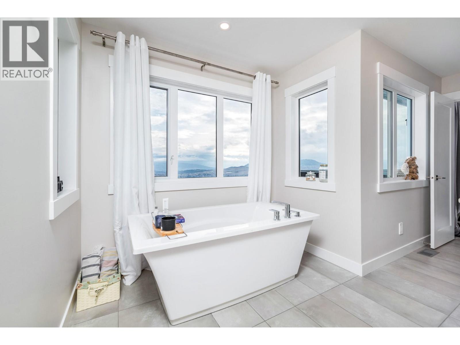 5119 Turtle Pond Place Lot# 20, Vernon