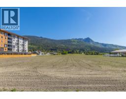 1490 10 Avenue Sw Lot# 3, Salmon Arm, BC V1E1T2 Photo 7