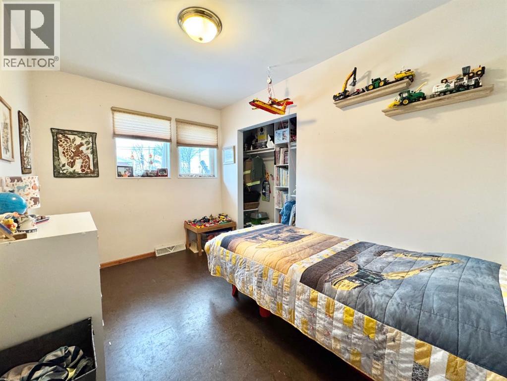 611 4 Avenue - 14