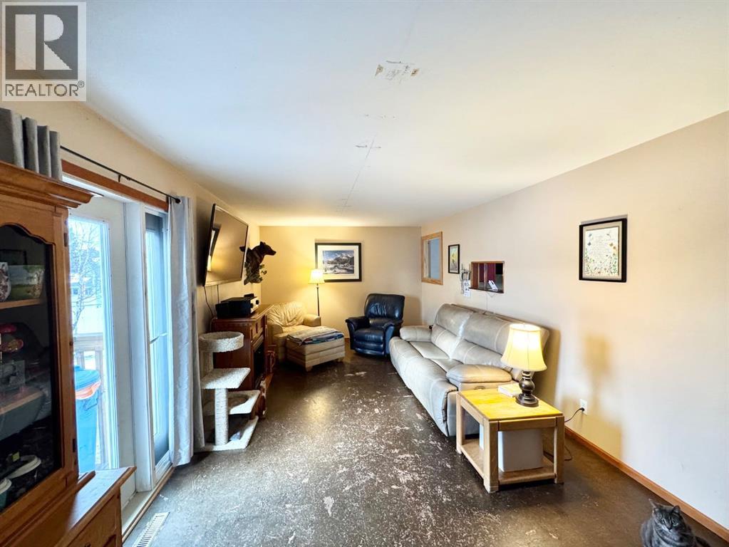 611 4 Avenue - 17