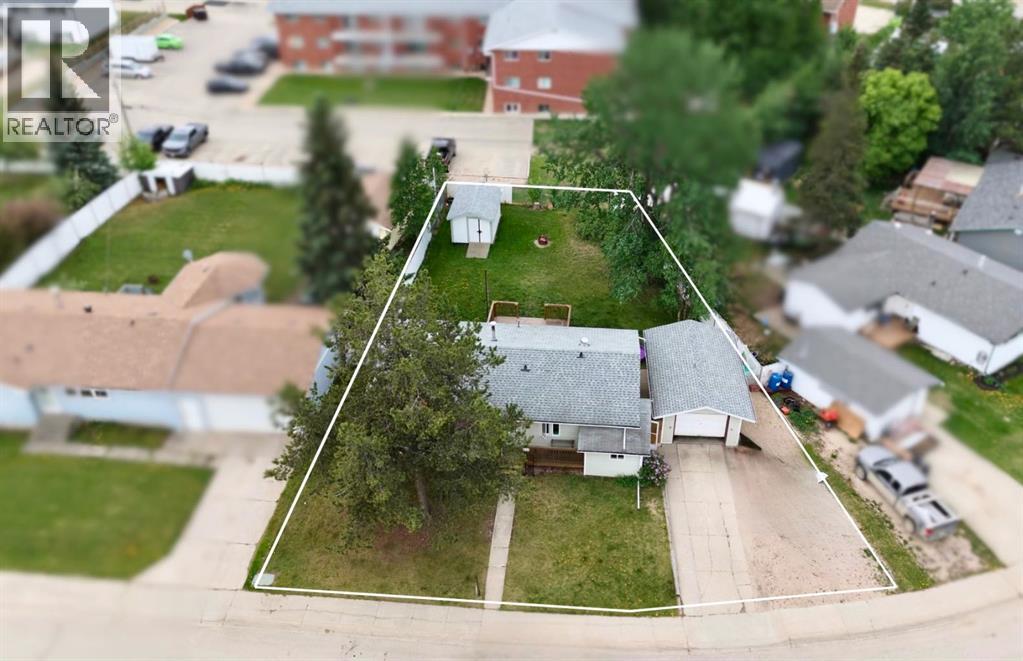 611 4 Avenue - 2