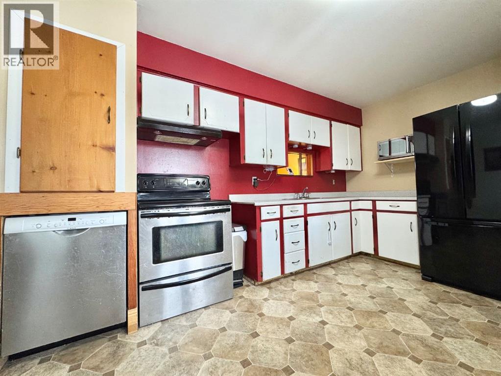 611 4 Avenue - 4