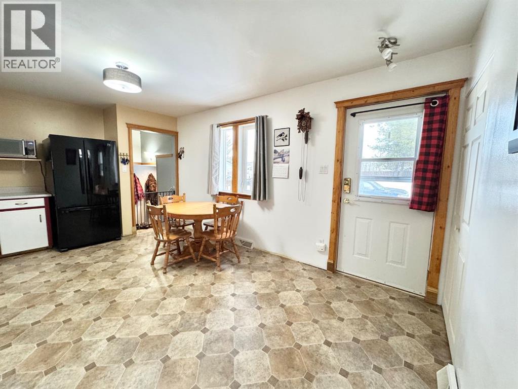 611 4 Avenue - 7