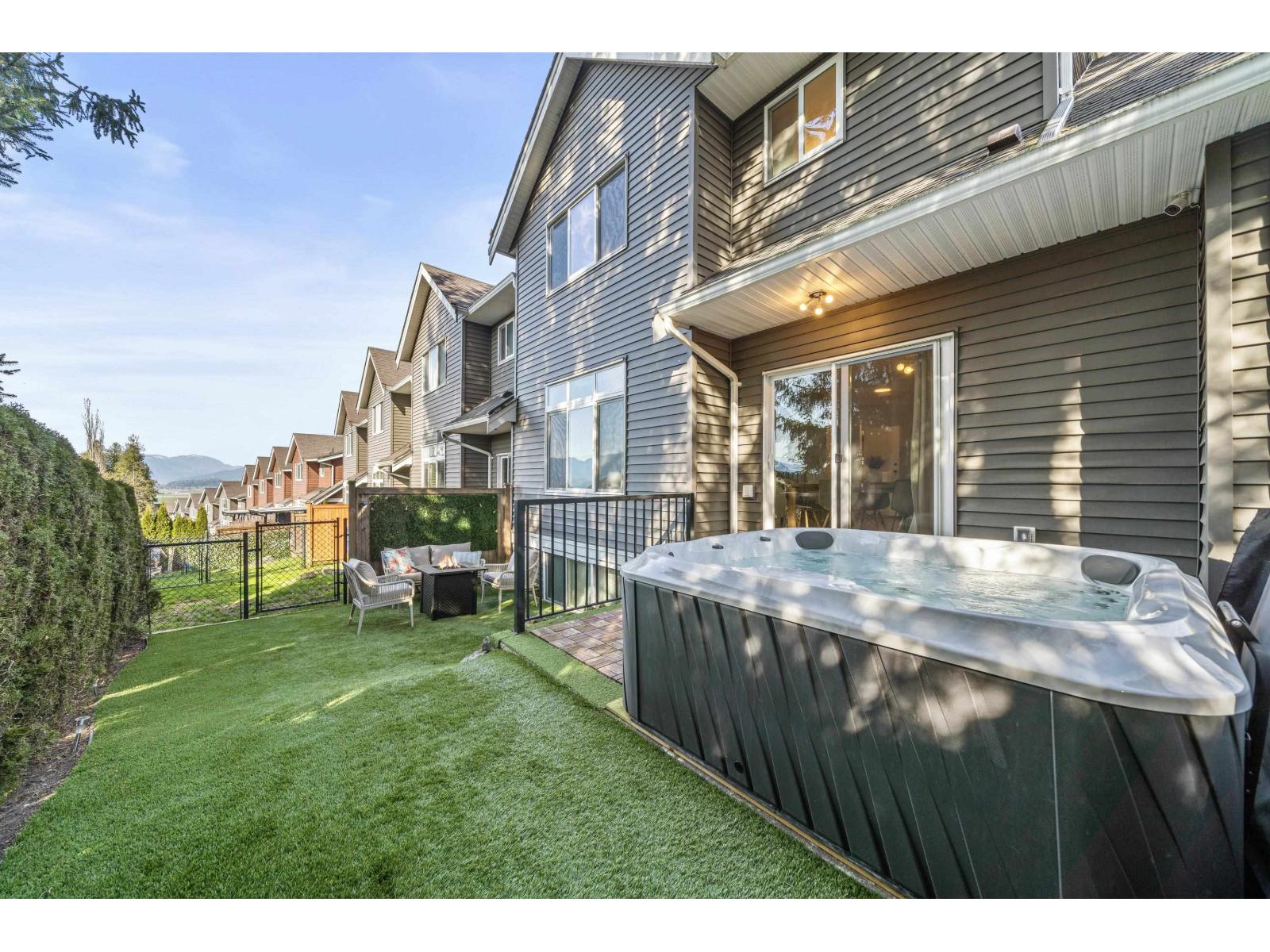 12 46808 HUDSON ROAD, Promontory, Chilliwack