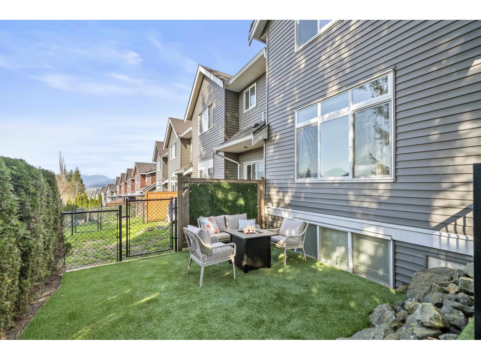 12 46808 HUDSON ROAD, Promontory, Chilliwack