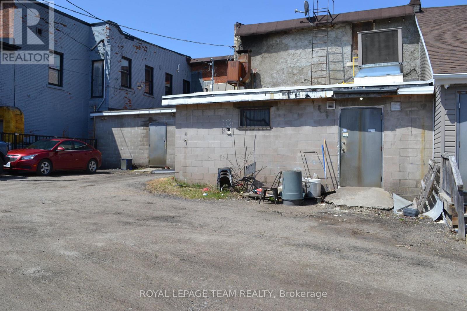 Retail for Sale in Arnprior – 129 JOHN STREET N, Arnprior – MLS# X13112860 - Image 30