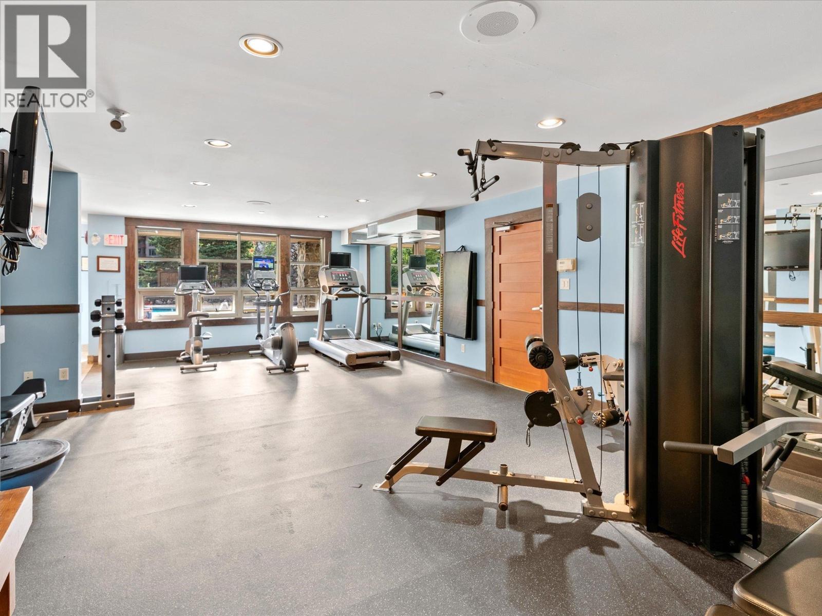 215C 2036 LONDON LANE, Whistler