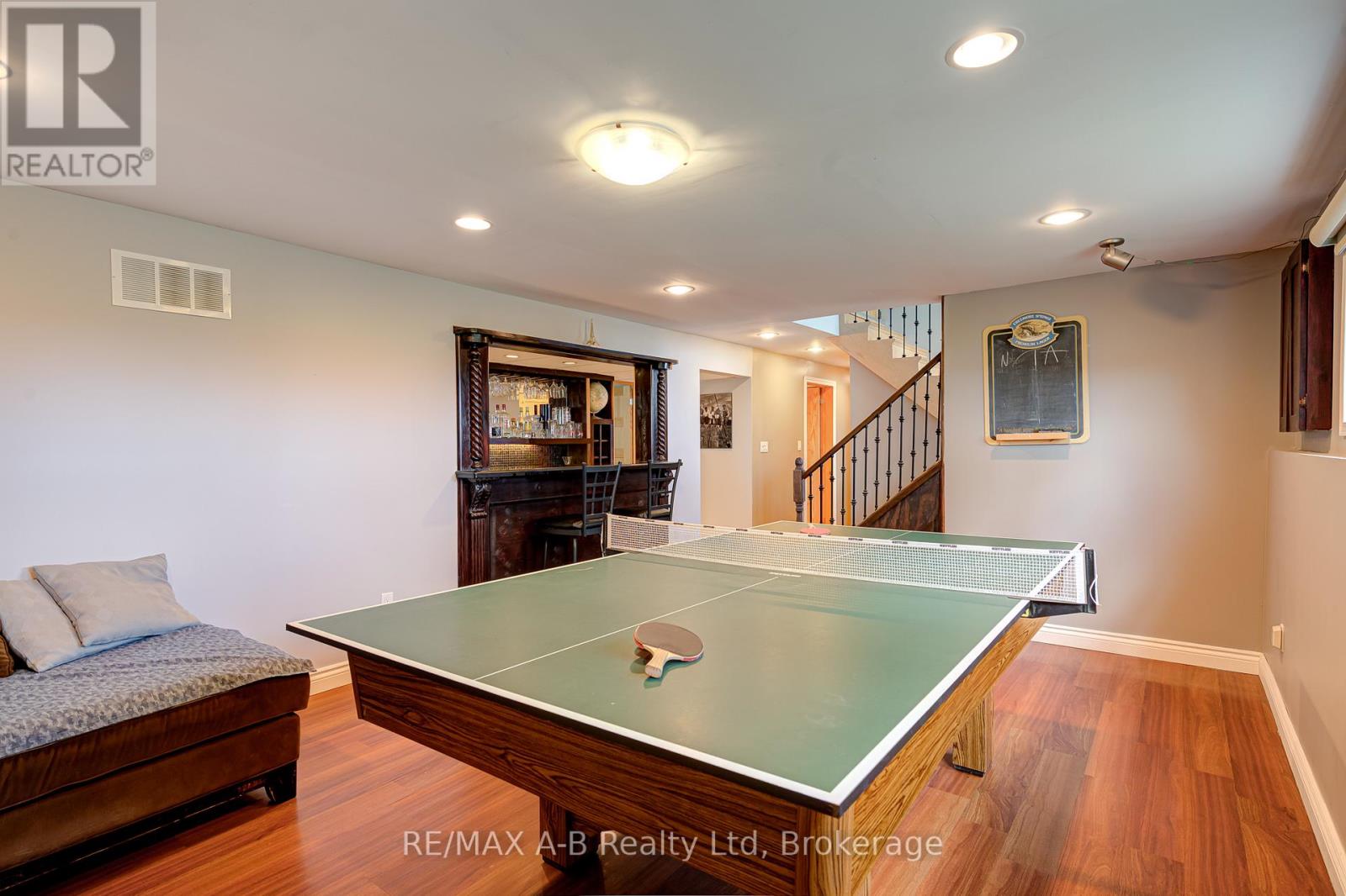 1241 - 1247 COLBORNE STREET W - 16