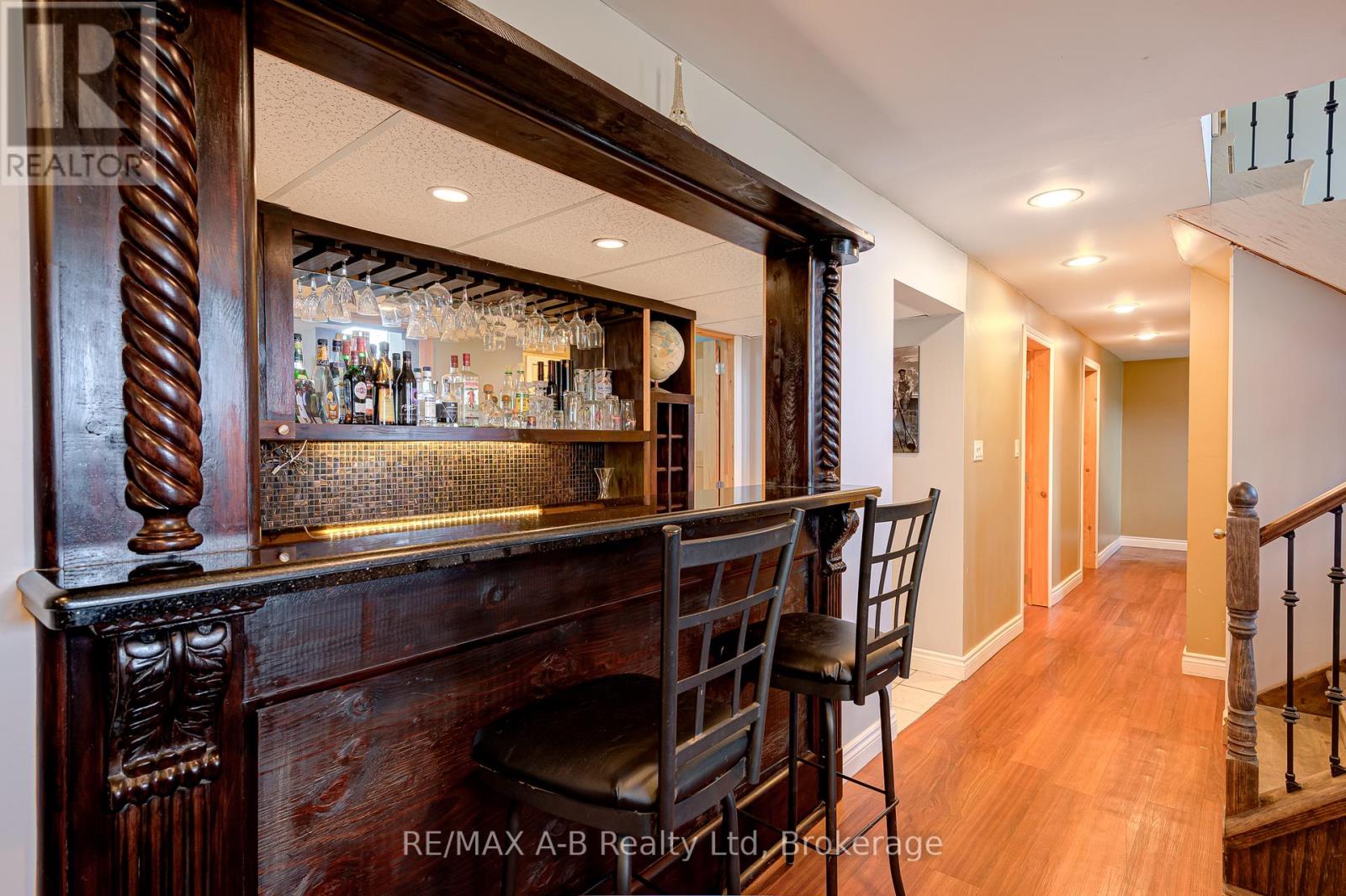 1241 - 1247 COLBORNE STREET W - 17