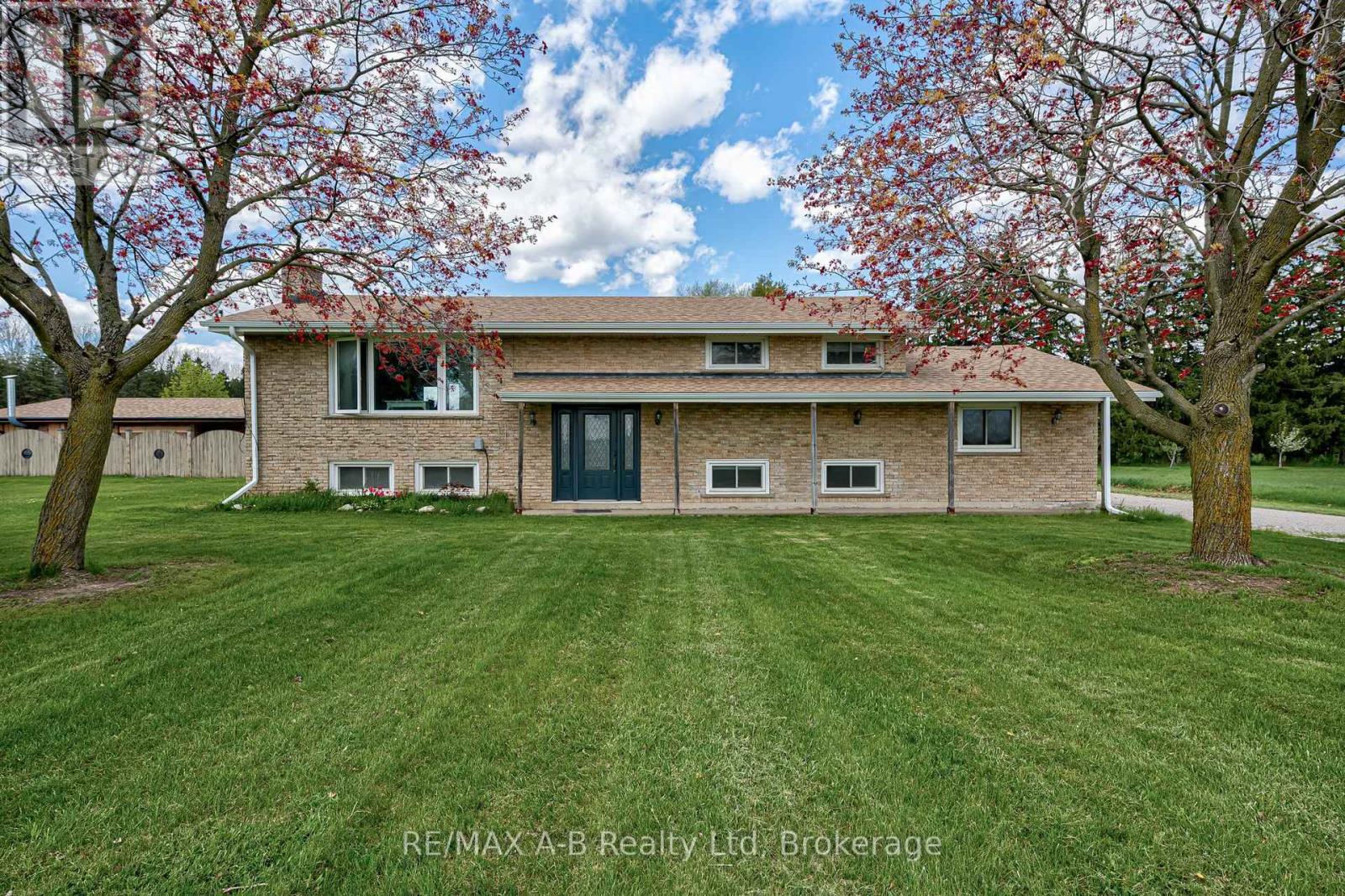 1241 - 1247 COLBORNE STREET W - 4