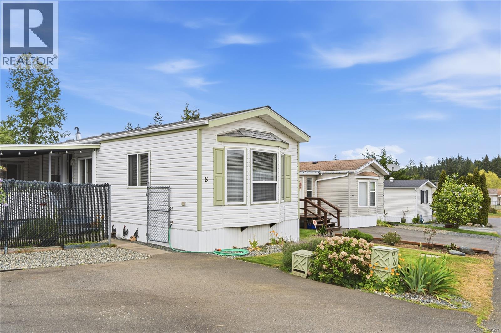#8 1733 Whibley Rd - 19