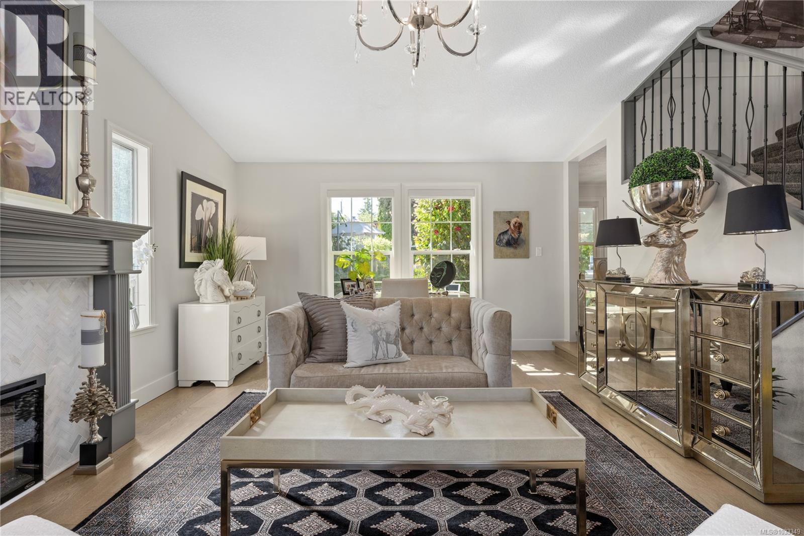 221 Blairgowrie Pl - 15